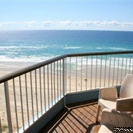 Отель Surfers Royale Серферс Парадайс Экстерьер фото