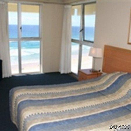 Отель Surfers Royale Серферс Парадайс Экстерьер фото